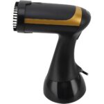 Fier de călcat vertical Glissio ținut în mână, demonstrând designul ergonomic și confortabil pentru utilizare zilnică.