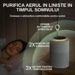 Femeie dormind în pat, cu purificatorul de aer Airbliss pe noptieră în modul noapte, lumină caldă și funcție de temporizator