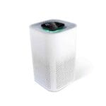 Purificator de aer alb, fotografie de produs pe fundal alb, vedere din unghi.
