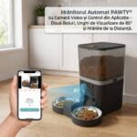 Imagine promoțională cu hrănitorul automat PAWTY, control din aplicație și unghi de vizualizare al camerei de 85 de grade.