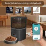 Hrănitor automat PAWTY controlat din aplicație, ilustrat pentru utilizare la birou, în vacanță, în drumeție și pentru planificarea meselor.